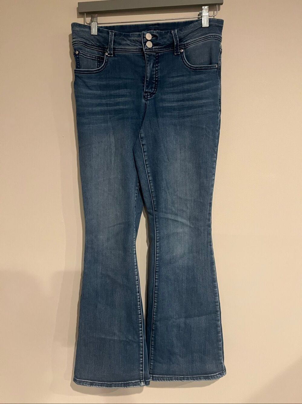 Maurice's Ever Flex Mid Rise Bootcut Jeans Medium Blue Wash Sz 10
